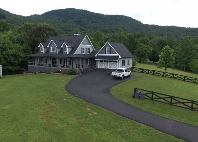 Property at 715 Gage Dr, Hiawassee, GA 30546, 4 beds, 3.5 baths