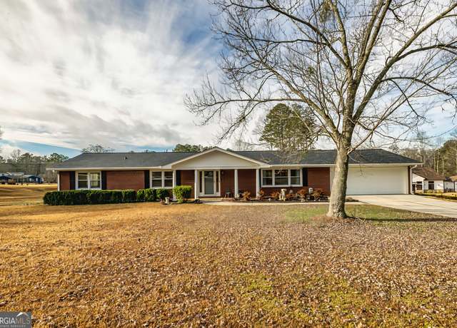 Property at 2824 Fischer Rd, Newnan, GA 30265, 3 beds, 3 baths