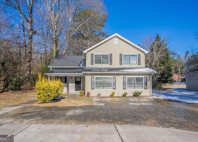 Property at 3049 Flat Shoals Rd, Atlanta, GA 30349, 5 beds, 3 baths