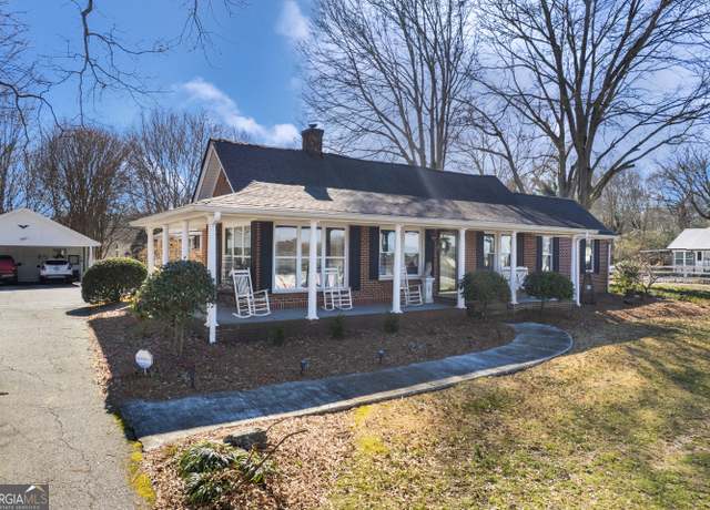 Property at 2953 Maysville Rd, Commerce, GA 30529, 2 beds, 2 baths