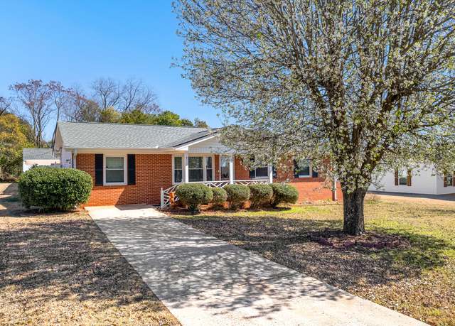 Property at 105 Salbar St, Thomaston, GA 30286, 3 beds, 3 baths