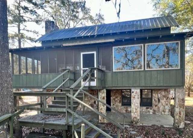 Property at 468 Half Moon Lake Rd, Baxley, GA 31513, 2 beds, 2 baths