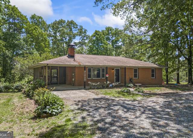 Property at 662 441 Old Hist Hwy, Clarkesville, GA 30523, 3 beds, 2 baths