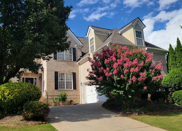 Property at 221 Langshire Dr, Mcdonough, GA 30253, 7 beds, 5 baths