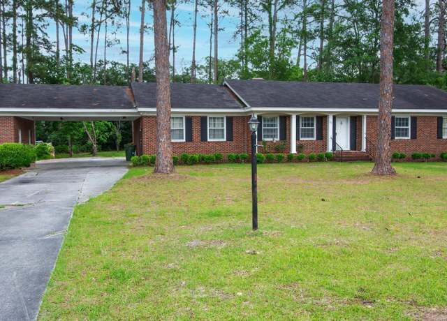 Property at 102 Lynn Ave, Statesboro, GA 30458, 3 beds, 2 baths