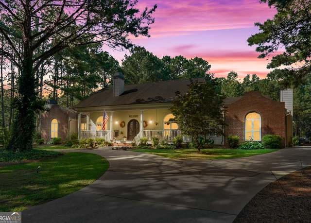 Property at 3806 Bill Gardner Pkwy, Locust Grove, GA 30248, 4 beds, 4 baths