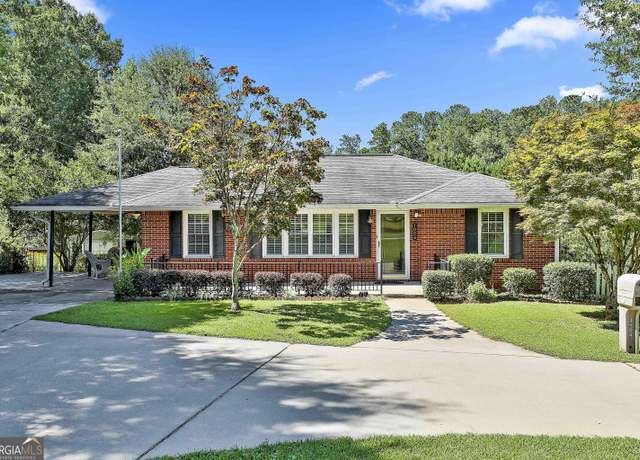 Property at 1004 Welcome Rd, Newnan, GA 30263, 3 beds, 1 bath