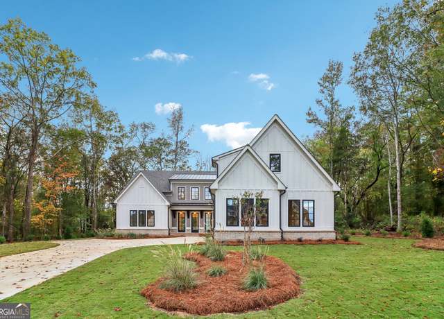 Property at 117 Wildwood Dr, Eatonton, GA 31024, 5 beds, 3.5 baths