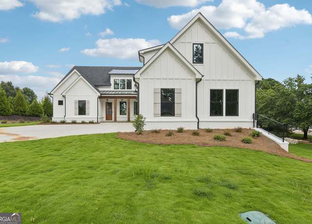 Property at 117 Wildwood Dr, Eatonton, GA 31024, 5 beds, 3.5 baths