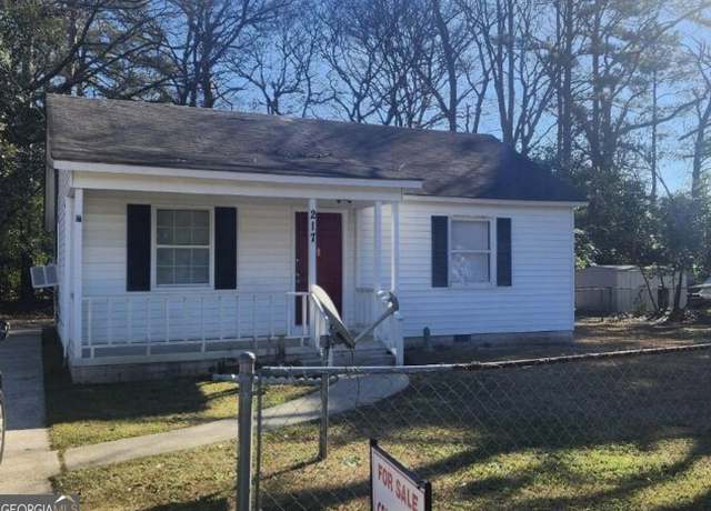Property at 217 Camellia Cir, Warner Robins, GA 31093, 2 beds, 1 bath