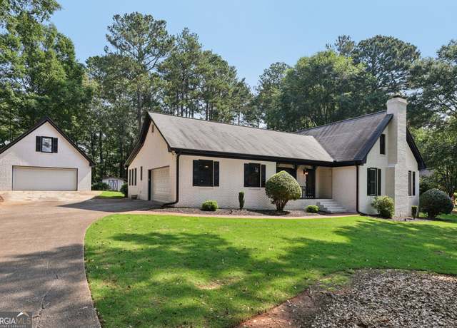 Property at 130 Emerald Dr, Mcdonough, GA 30253, 4 beds, 3.5 baths