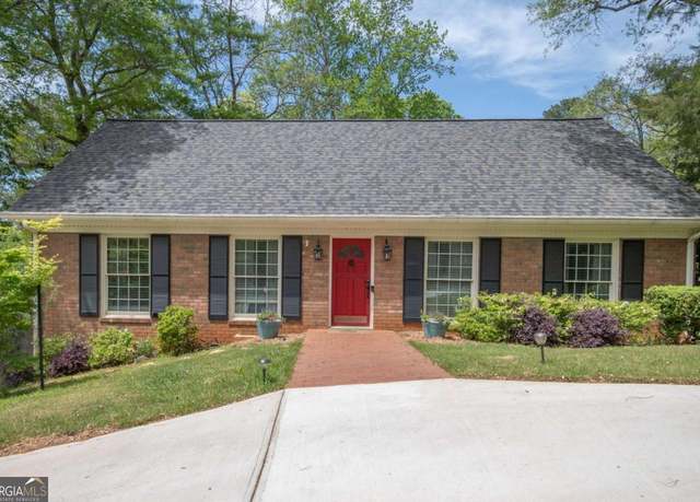 Property at 378 Beechwood Dr, Athens, GA 30606, 3 beds, 3 baths