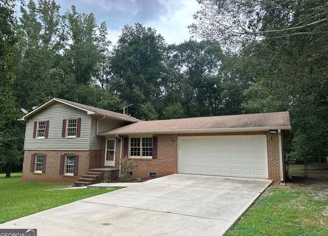 Property at 1972 Pinecrest Dr, Griffin, GA 30223, 4 beds, 3 baths