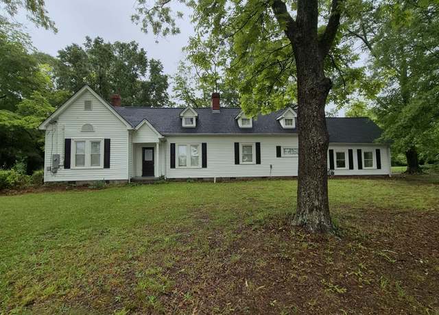 Property at 193 E Broad St, Winder, GA 30680, 4 beds, 2 baths