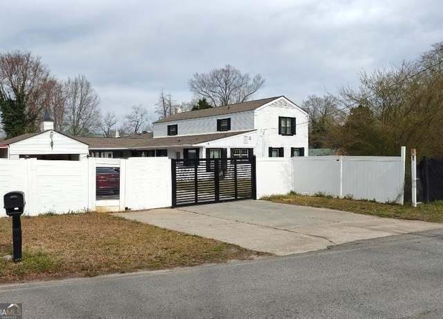 Property at 8875 E Broad St, Sparta, GA 31087, 4 beds, 2 baths