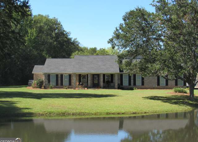 Property at 225 Lake Joy Rd, Perry, GA 31069, 4 beds, 3.5 baths