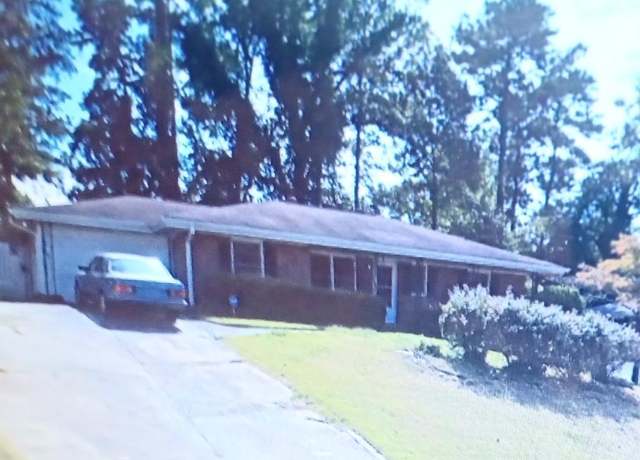 Property at 2311 Boulder Rd, Atlanta, GA 30316, 4 beds, 1.5 baths