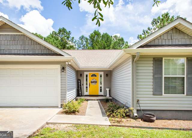 Property at 903 Azalea St, Blackshear, GA 31516, 3 beds, 2 baths