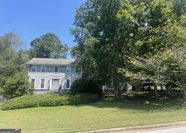 Property at 920 Sugar Creek Dr SE, Conyers, GA 30094, 4 beds, 3 baths