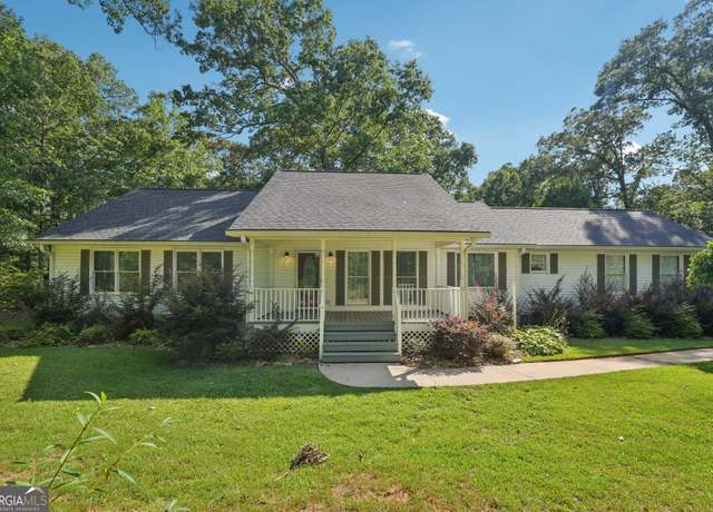 Property at 2963 Gordon Rd, Senoia, GA 30276, 2 beds, 2.5 baths