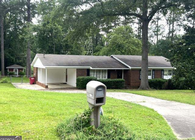 Property at 988 Hickory Ridge Dr, Macon, GA 31204, 3 beds, 2 baths