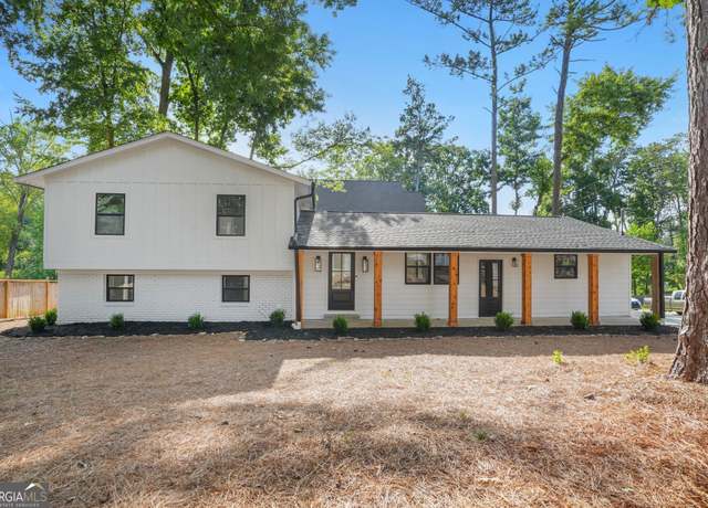 Property at 1967 Commodore Ln, Atlanta, GA 30341, 4 beds, 3 baths
