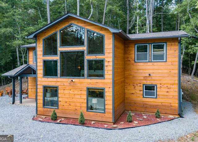 Property at 43 Madonna Ct, Ellijay, GA 30540, 3 beds, 3 baths