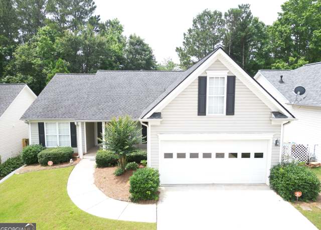 Property at 97 Bellaire Ln, Newnan, GA 30265, 3 beds, 2 baths