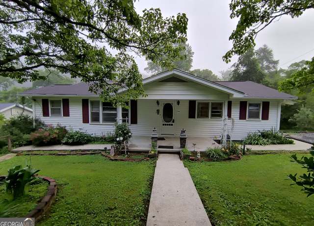 Property at 1149 Mineral Bluff Hwy, Mccaysville, GA 30555, 3 beds, 1 bath