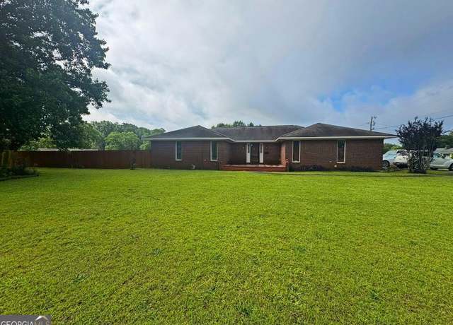 Property at 114 Van Dr, Kathleen, GA 31047, 2 beds, 2.5 baths