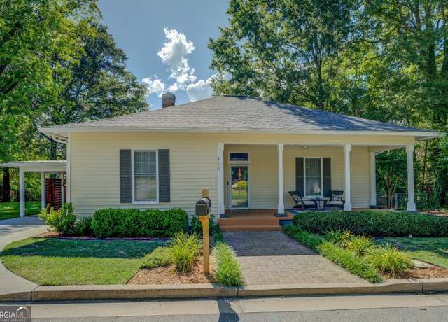 Property at 3170 Butler Ave SE, Covington, GA 30014, 3 beds, 2 baths