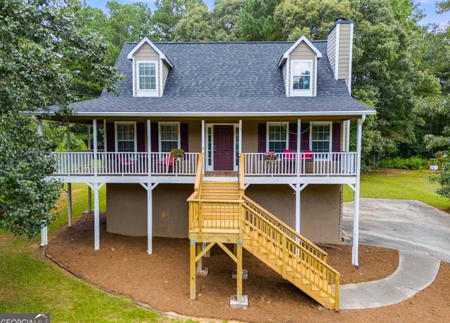 Property at 294 Collins Dr, Douglasville, GA 30134, 3 beds, 2 baths