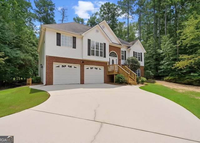 Property at 5220 Woodmont Dr, Villa Rica, GA 30180, 4 beds, 3 baths