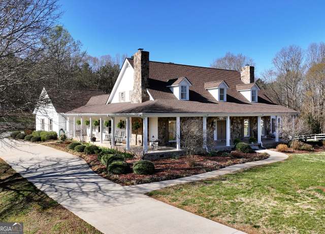 Property at 555 New Liberty Rd, Clarkesville, GA 30523, 4 beds, 4 baths