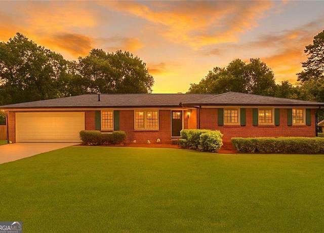 Property at 3089 Ranlo Dr, Atlanta, GA 30340, 3 beds, 2.5 baths