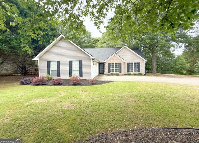 Property at 163 Williamsburg Way, Winder, GA 30680, 3 beds, 2 baths