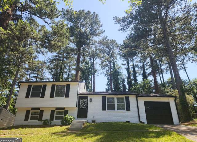 Property at 2615 Old South Ct, Jonesboro, GA 30236, 4 beds, 3 baths