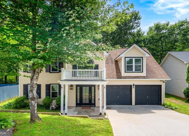 Property at 1086 Erie Cir, Stone Mountain, GA 30087, 3 beds, 2.5 baths