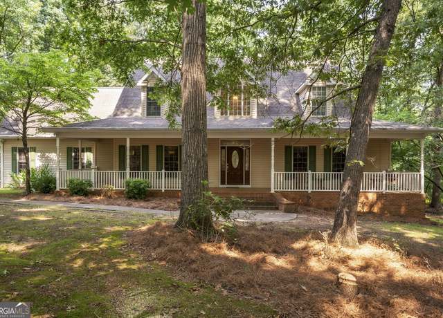 Property at 242 Pristine Cv, Hartwell, GA 30643, 3 beds, 2.5 baths