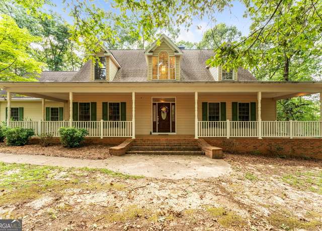 Property at 242 Pristine Cv, Hartwell, GA 30643, 3 beds, 2.5 baths