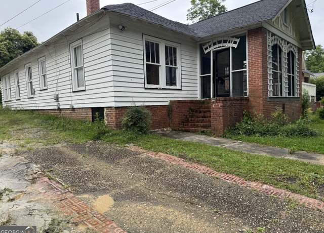 Property at 1182 Brentwood Ave, Macon, GA 31204, 3 beds, 1 bath