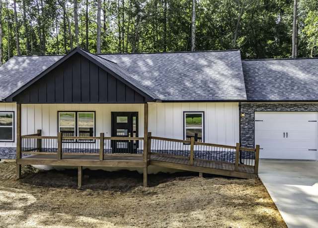 Property at 22 Summer Ct, Carrollton, GA 30116, 3 beds, 2 baths