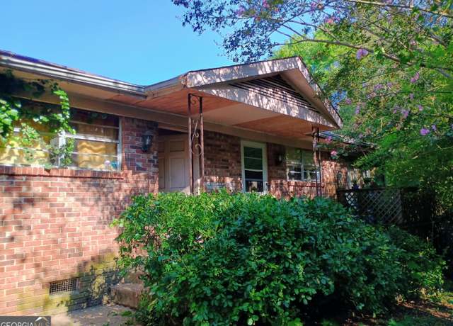 Property at 295 Valley Hill Rd SW, Riverdale, GA 30274, 4 beds, 2 baths