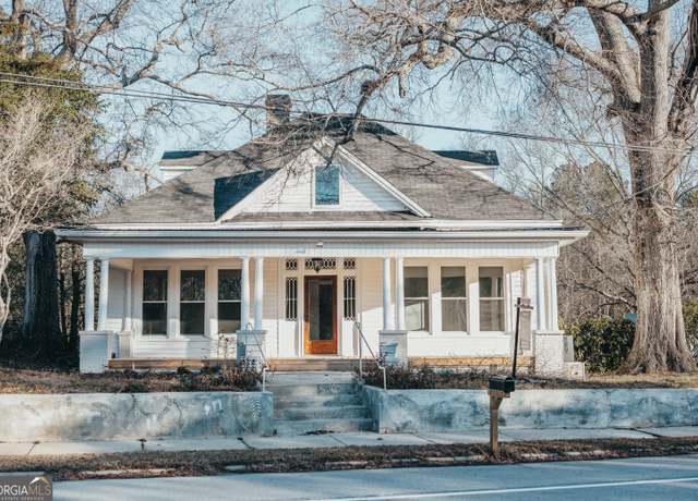 Property at 227 Spring Rd, Molena, GA 30258, 3 beds, 3 baths
