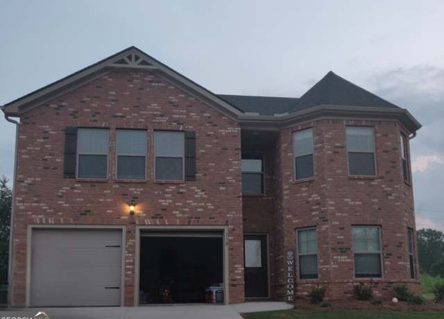 Property at 110 Twin Lakes Dr, Covington, GA 30016, 5 beds, 3 baths