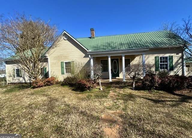 Property at 1825 Groaning Rock Rd, Commerce, GA 30529, 4 beds, 3 baths