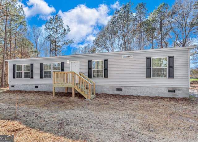 Property at 256 Deer Chase Dr, Canon, GA 30520, 4 beds, 2 baths