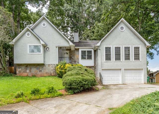 Property at 1521 Golf Link Dr, Stone Mountain, GA 30088, 3 beds, 2.5 baths