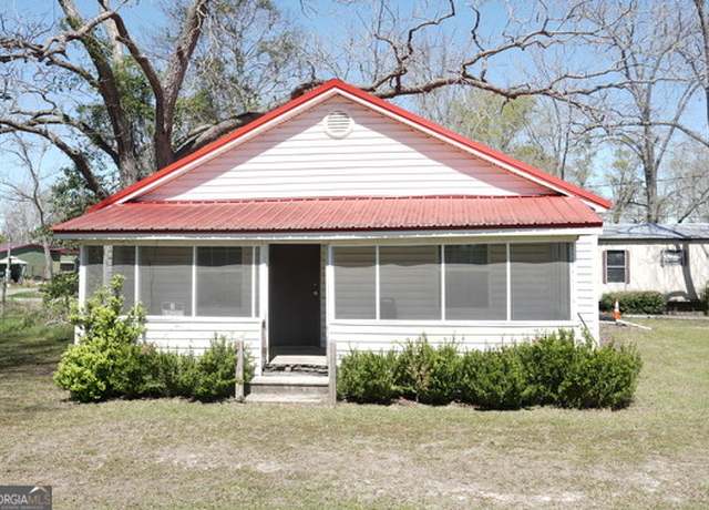 Property at 319 Isabella St, Abbeville, GA 31001, 2 beds, 1 bath