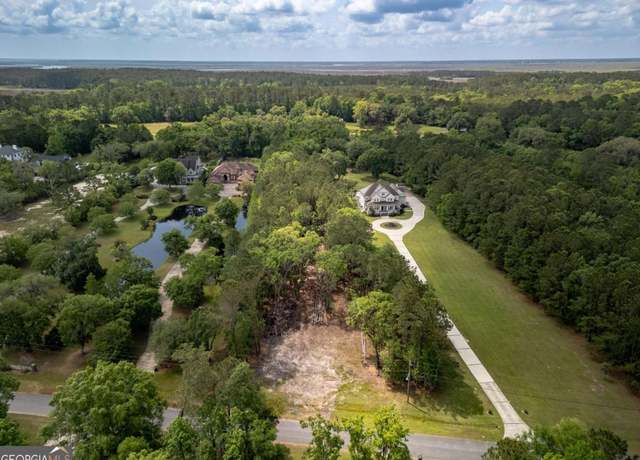 Property at 23 Shore Rd, Savannah, GA 31419